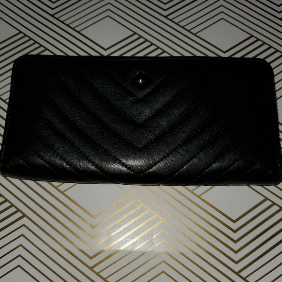 Kate Spade wallet - Picture 1 of 8